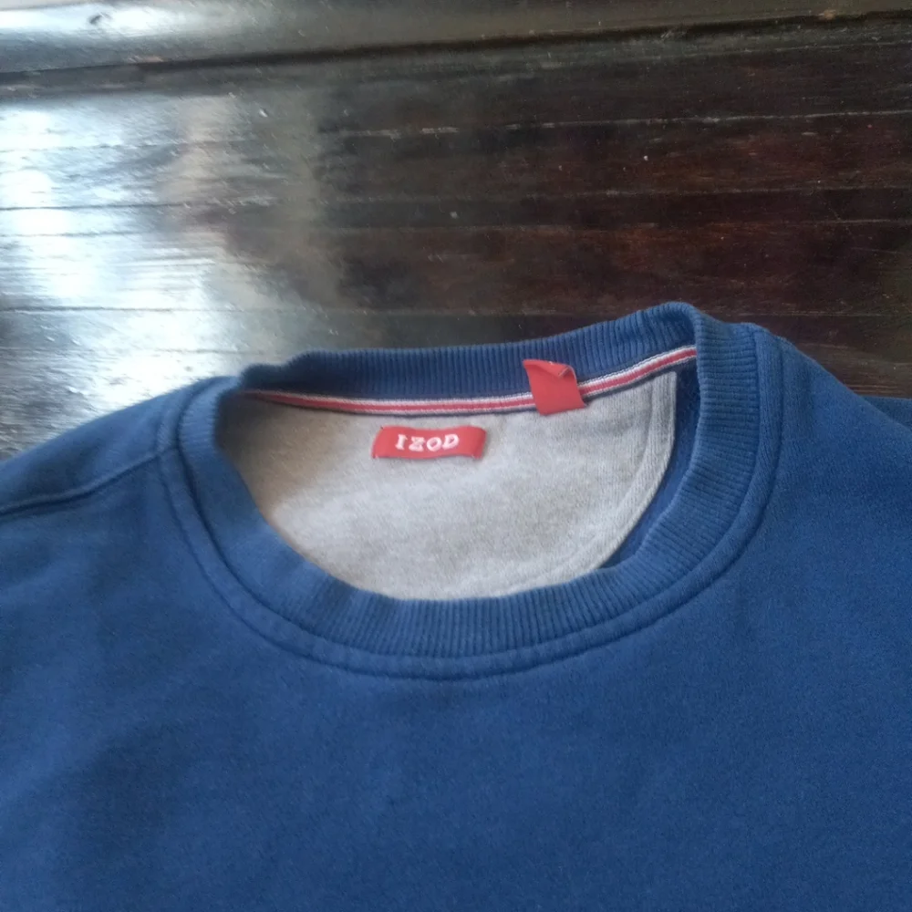 Izod Mens Sweater Size Large Color Blue Logo Casual Comfort Outdoors Cozy.